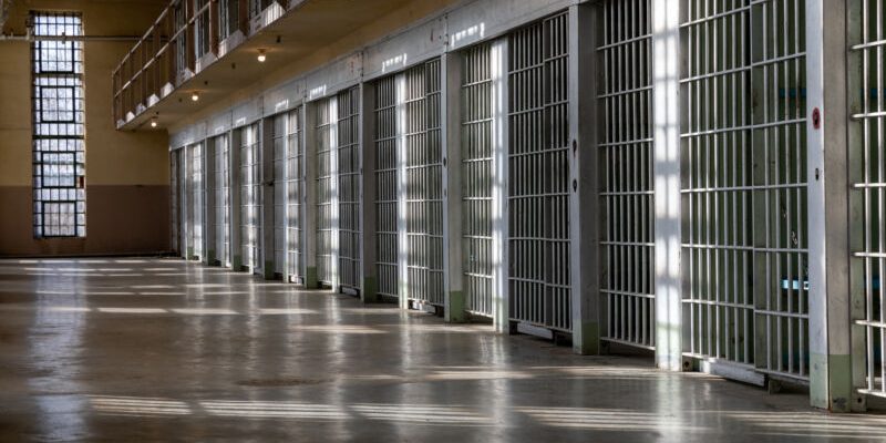 software-bugs-reportedly-keep-arizona-inmates-jailed-past-release-dates